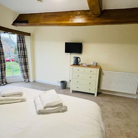 The Royal Oak Hotel Bredon Екстериор снимка